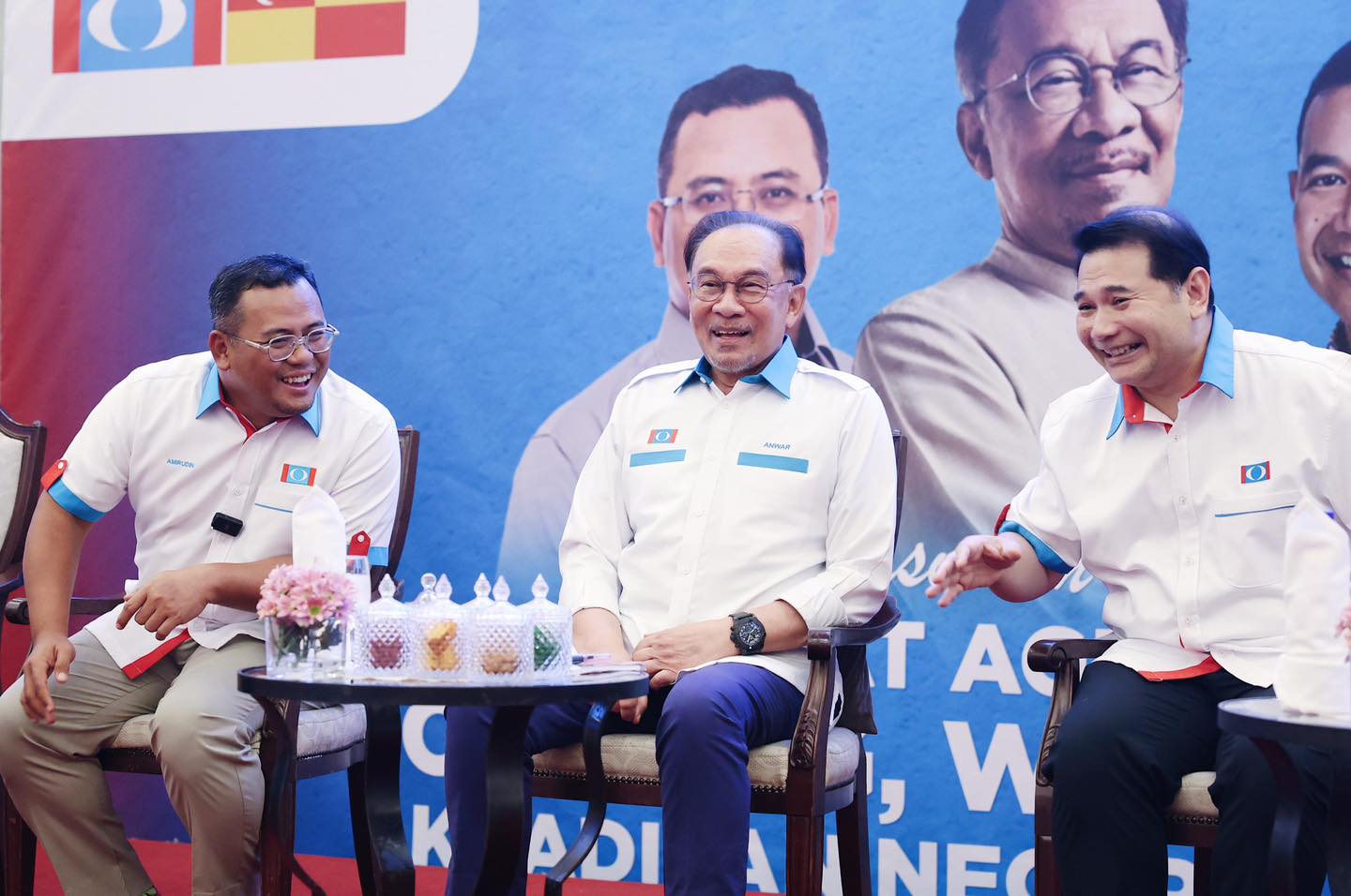 Makin panas..! Rafizi persoal kuasa khas Presiden benarkan ahli baru bertanding