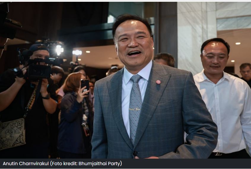 Anutin Charnvirakul dilantik Perdana Menteri baharu Thailand