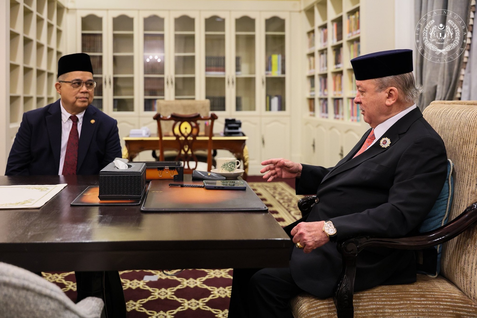 Tangani isu pembinaan kuil ikut peraturan seperti rumah ibadat lain – Agong