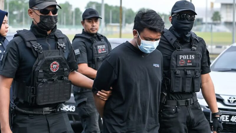 Pekerja kilang didakwa bunuh ibu kandung